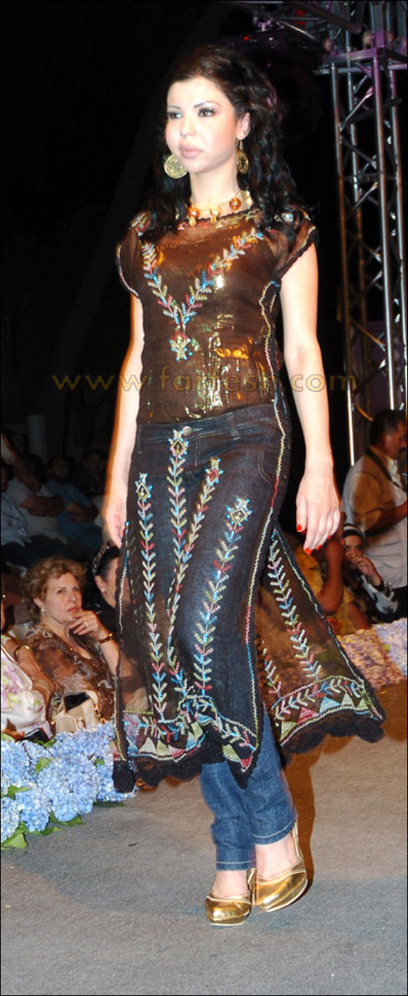 فرفش يعرض أزياء صيف 2008 من دمشق..110