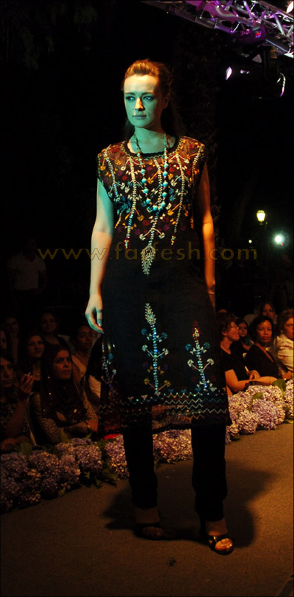 فرفش يعرض أزياء صيف 2008 من دمشق..112