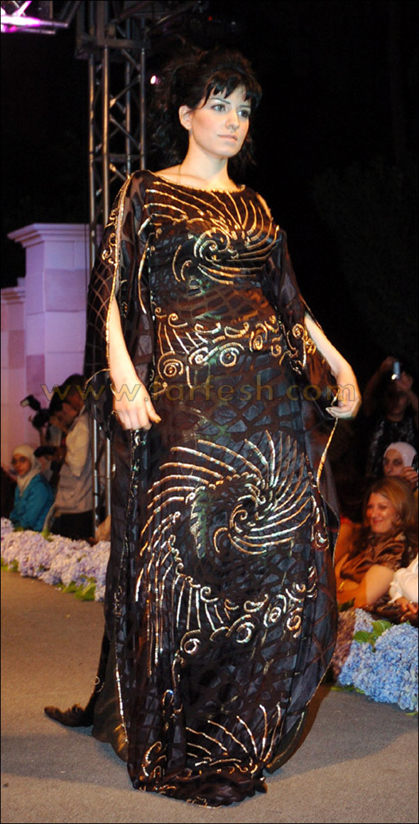 فرفش يعرض أزياء صيف 2008 من دمشق..128
