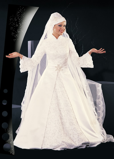 http://www.farfesh.com/pic_server/articles_images/2010/05/29/Wedding_Dresses_2010_01.jpg